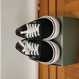 Vans Skate Authentic Shoe